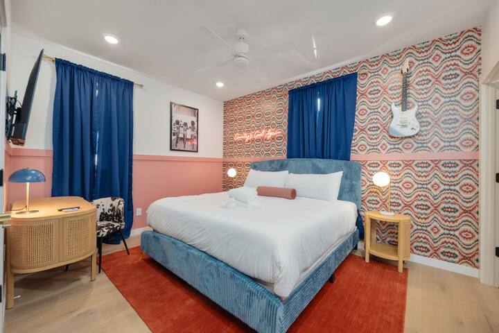 Music Row Haven | Modern Style + Private Hot Tub gallery image 3