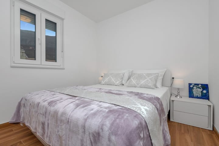 Dhoma e gjumit 2, Sipërfaqja: 9 m²