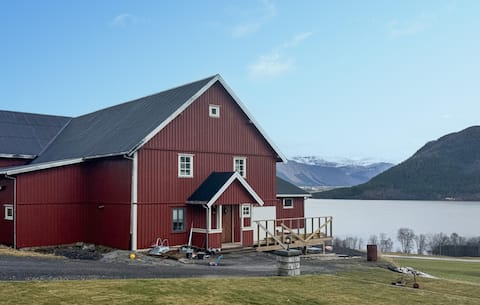 Cozy apartment in Malmefjorden