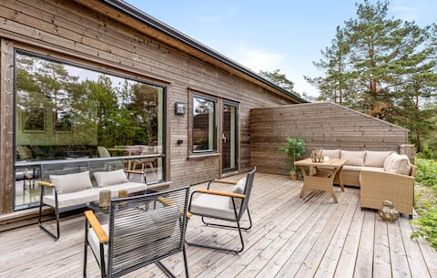 4 bedroom stunning home in Risør