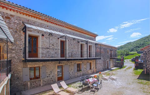 Pet friendly home in Privas with sauna
