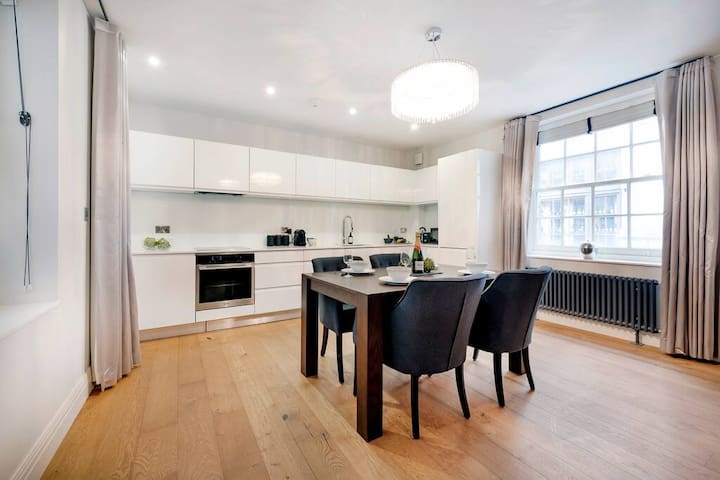 Aircon 2 Bedr/3 Beds/2 Bath Covent Garden
