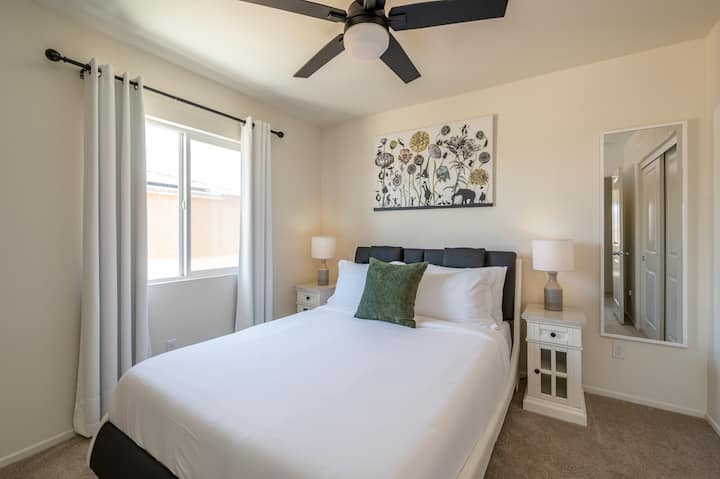 ห้องนอน #2: เตียงควีนไซส์ชั้นบน