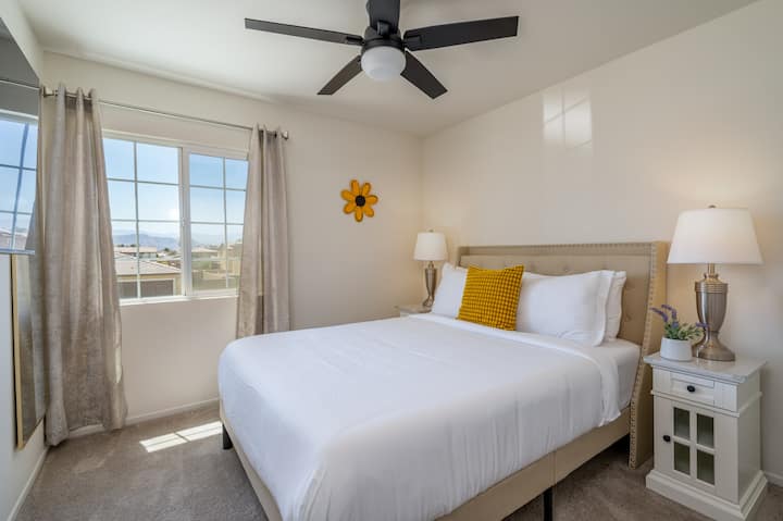 ห้องนอน #3: เตียงควีนไซส์ชั้นบน