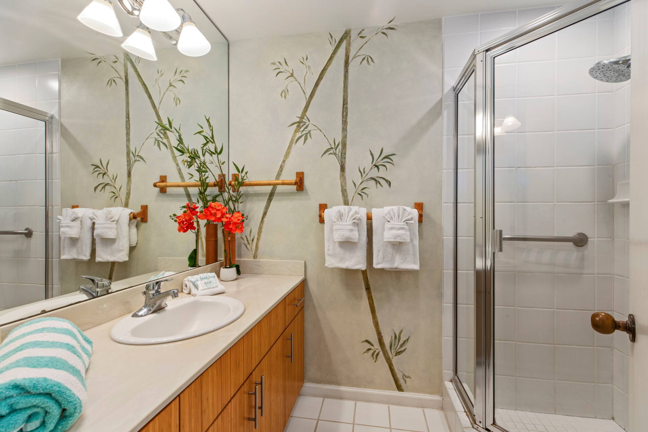 Condo in Kihei · ★4.93 · 1 bedroom · 2 beds · 2 shared baths - Image 20