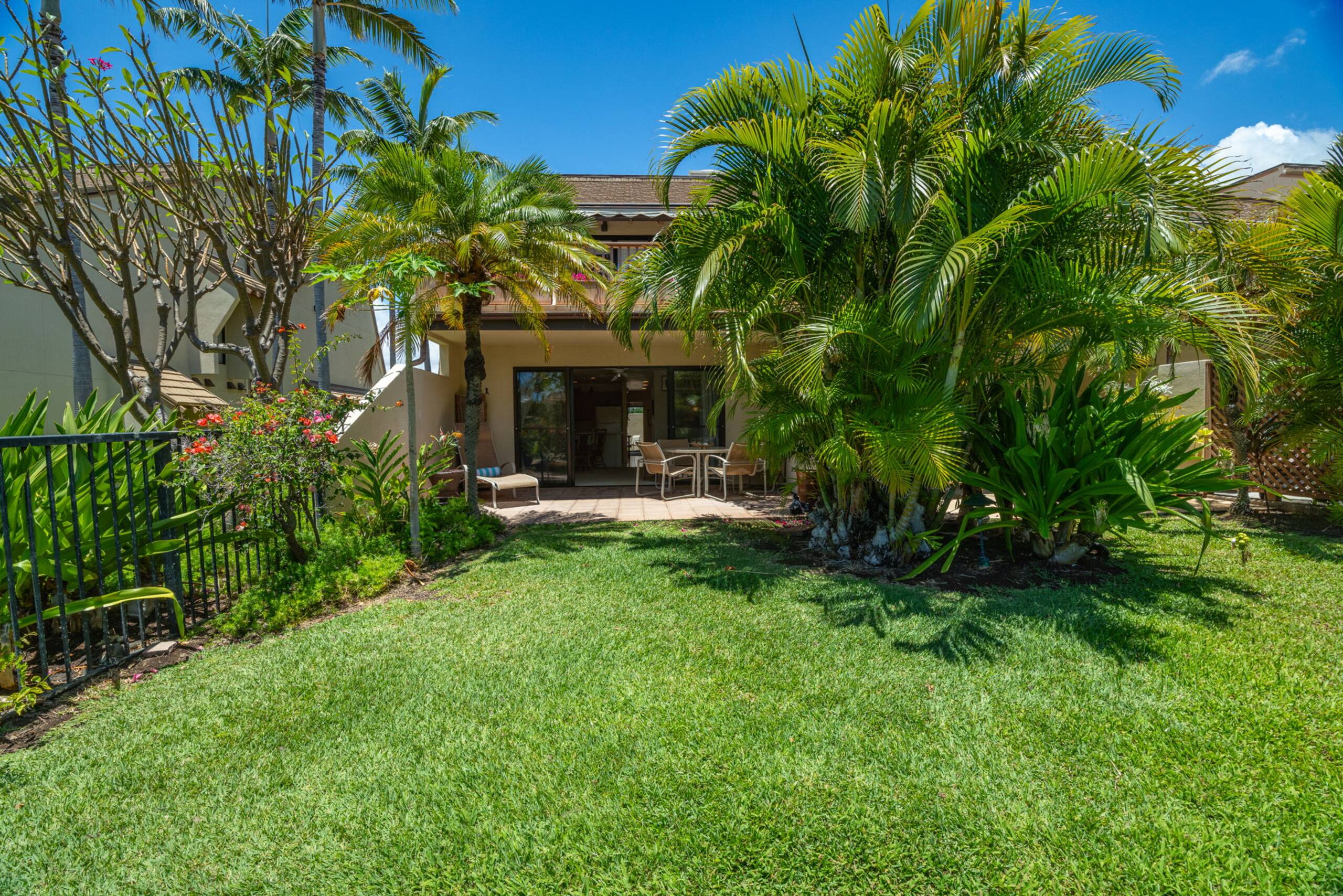 Condo in Kihei · ★4.93 · 1 bedroom · 2 beds · 2 shared baths - Image 23