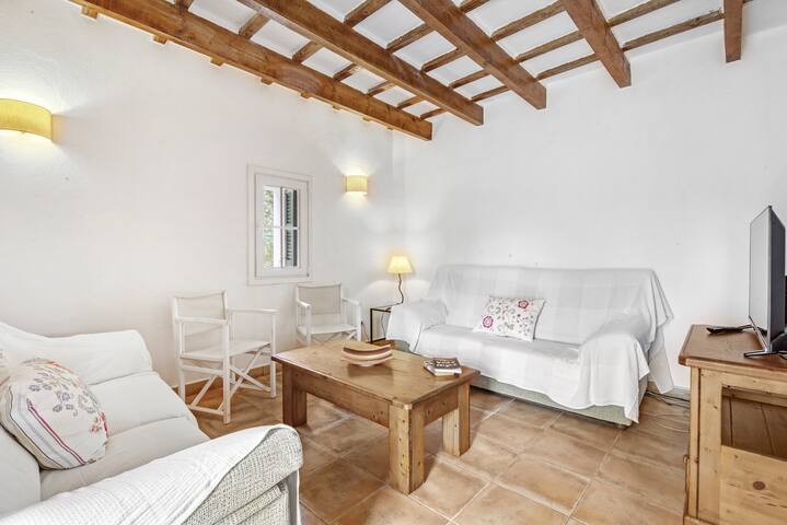 Finca Biniatzau gallery image 5