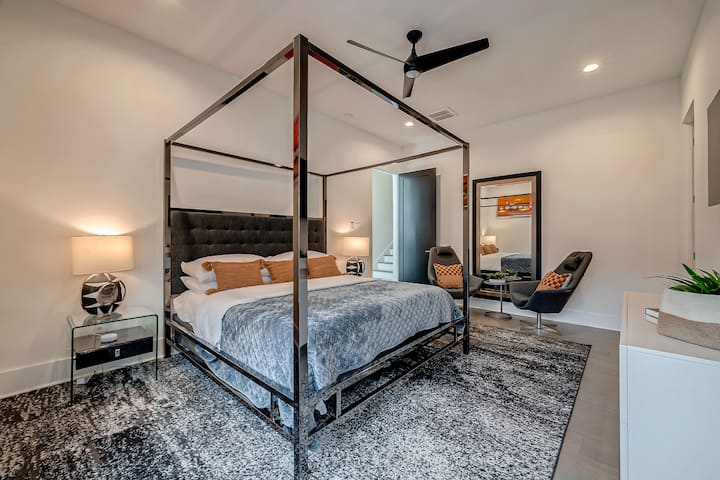 Dormitorio de invitados 1 completo con baño privado y vestidor grande