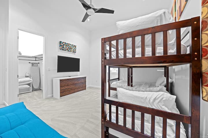 Yataq otağı 5: 2 İkimərtəbəli çarpayı