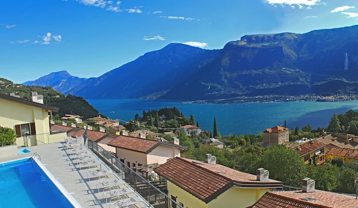 La Quiete Barbara Apartment Terrace Lake View - Malcesine