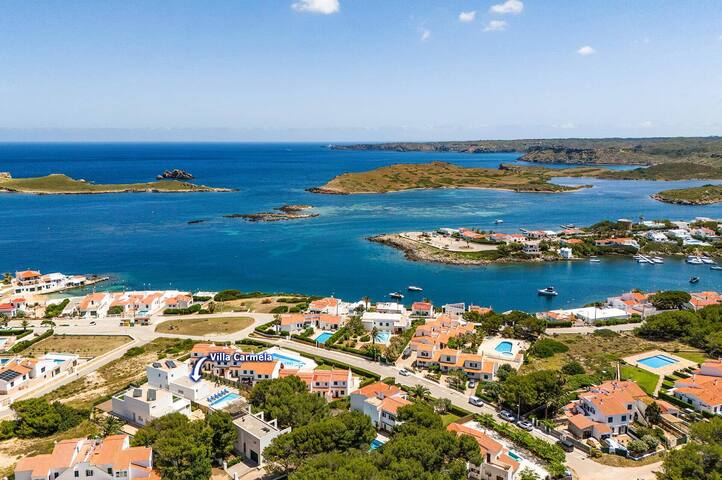 Villa Carmela by Villa Plus gallery image 2