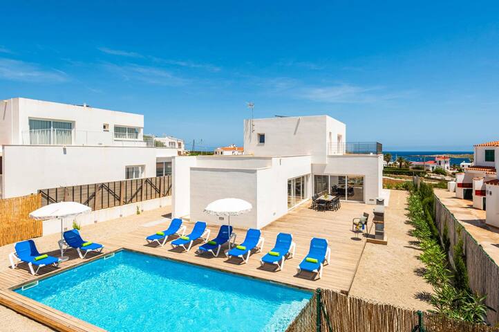 Villa Carmela by Villa Plus