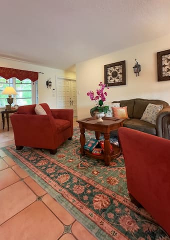 Spacious 3BR Oasis with Private Pool gallery image 3