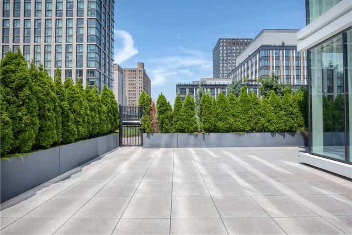 Blueground | LES, gym & w/d, near Essex Market gallery image 5