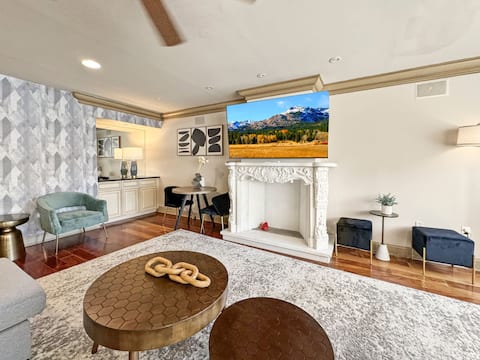 5BR Luxury House | Hot Tub | Gym | Sleeps 24