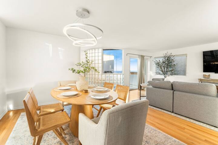 Oceanview 3BR | Near Beach | Parking gallery image 2