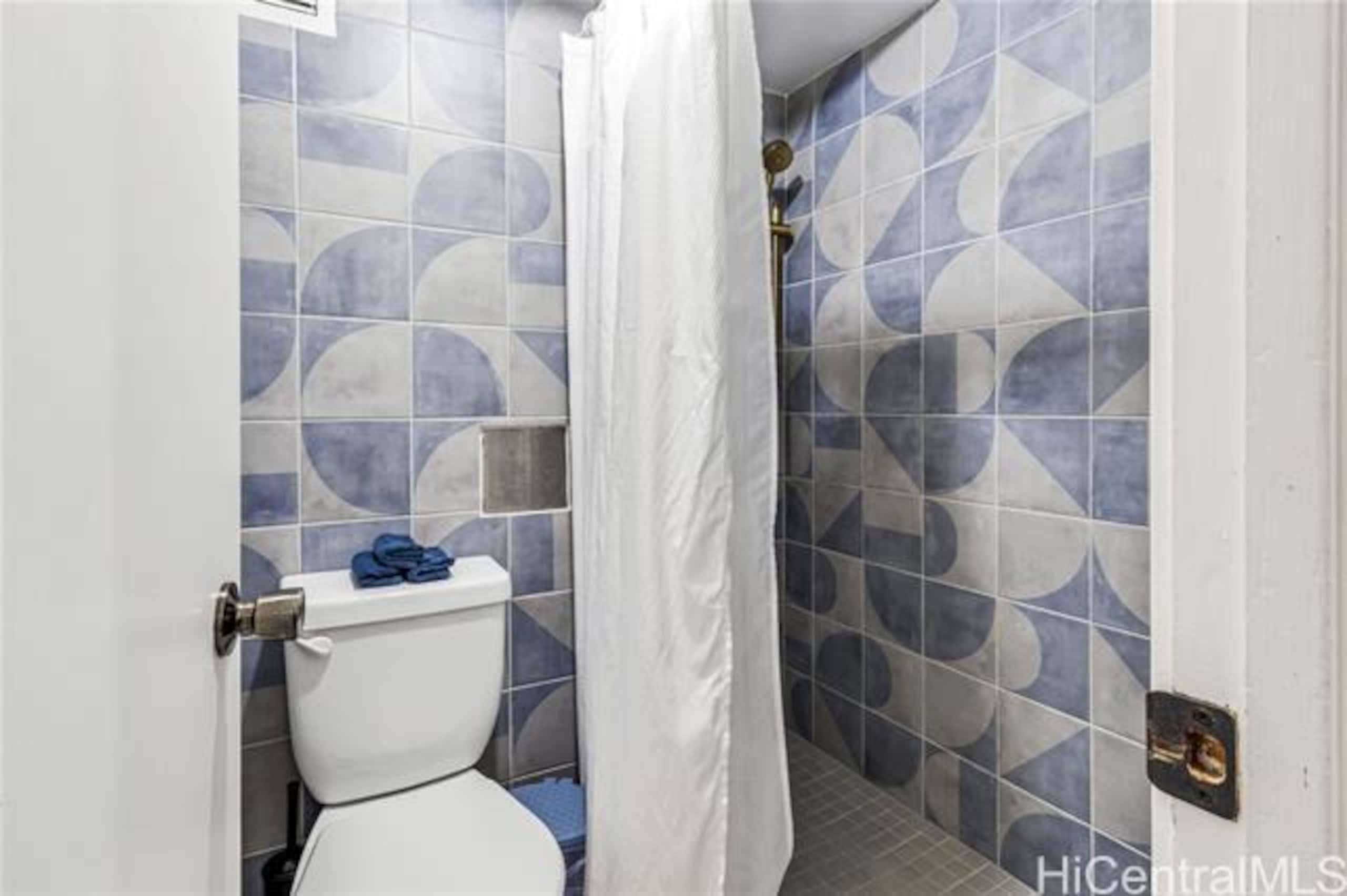 Condo in Hauula · ★4.57 · 1 bedroom · 3 beds · 1 private bath - Image 12