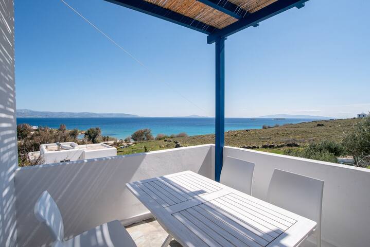Punda Beach Seaside Retreat gallery image 2