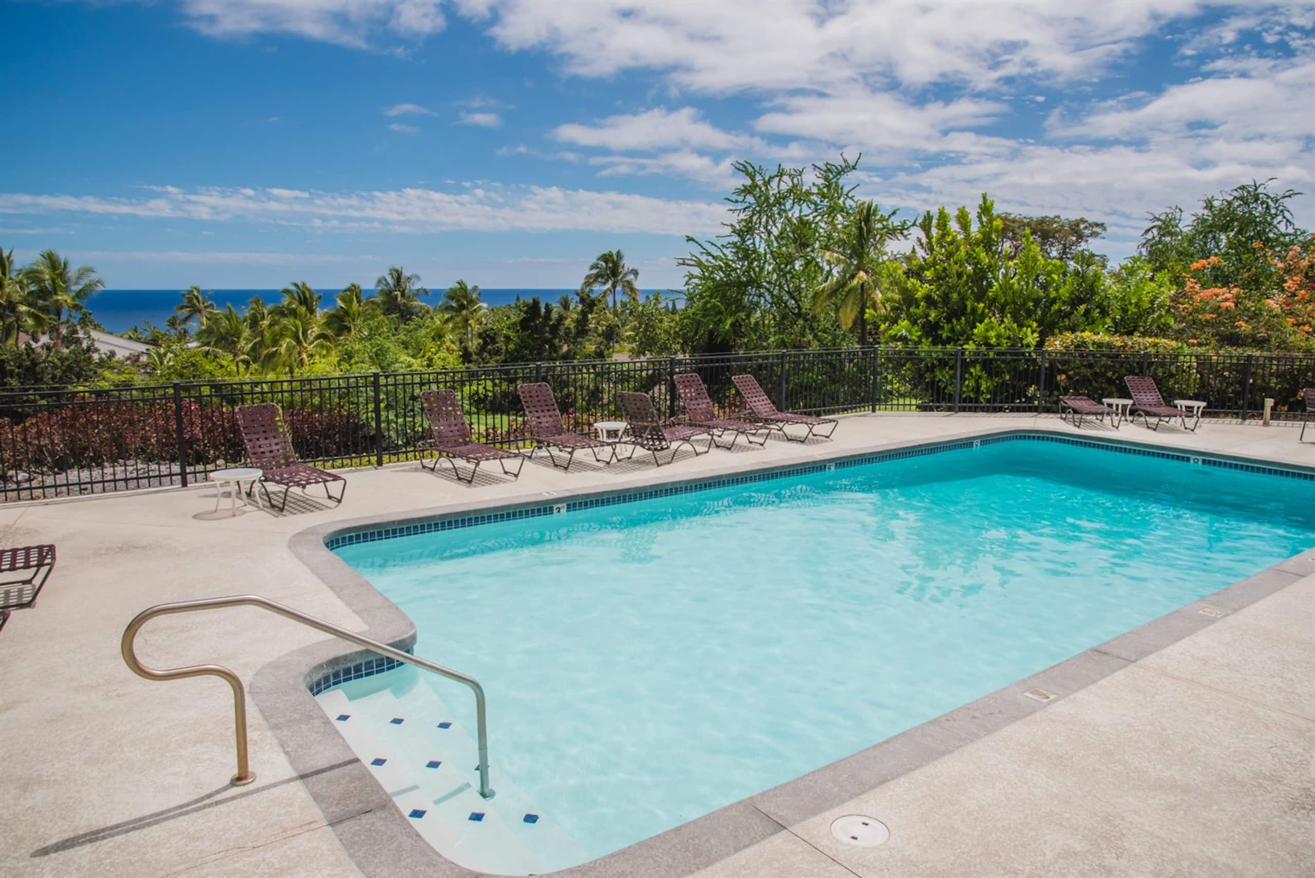 Ocean & Golf Views | Remodeled Kona Villa w/ AC - Photo 46