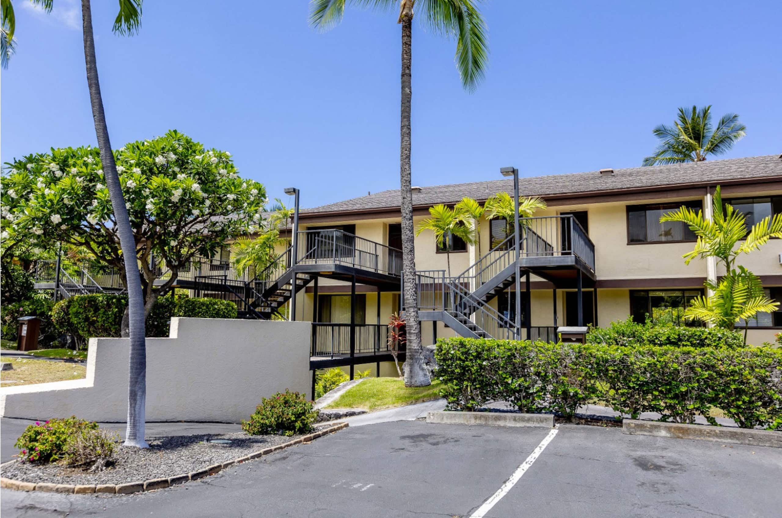 Ocean & Golf Views | Remodeled Kona Villa w/ AC - Photo 44