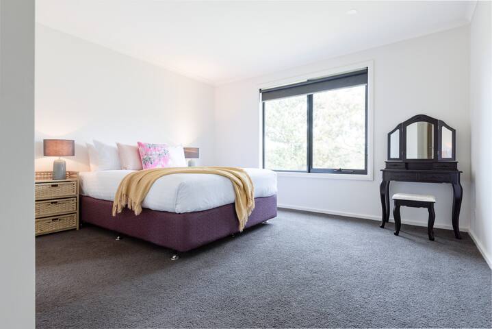 Perfect for groups and large families – Sleeps 12 gallery image 4