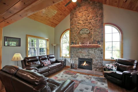 CozyCabin+14minFromPAGrandCanyon+Grill+Fire pit