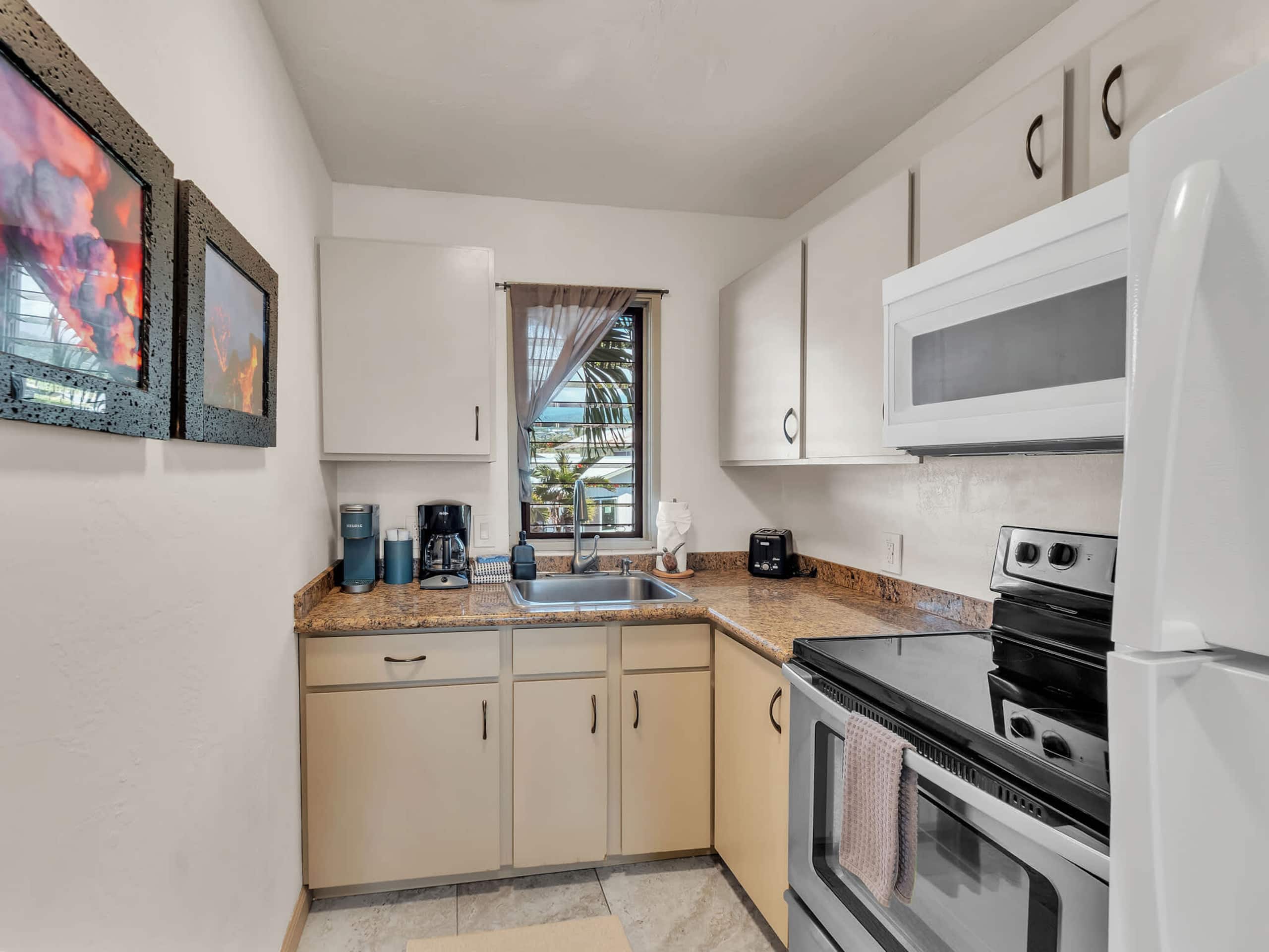 Condo in Kailua-Kona · ★4.9 · 1 bedroom · 1 bed · 1 private bath - Image 6
