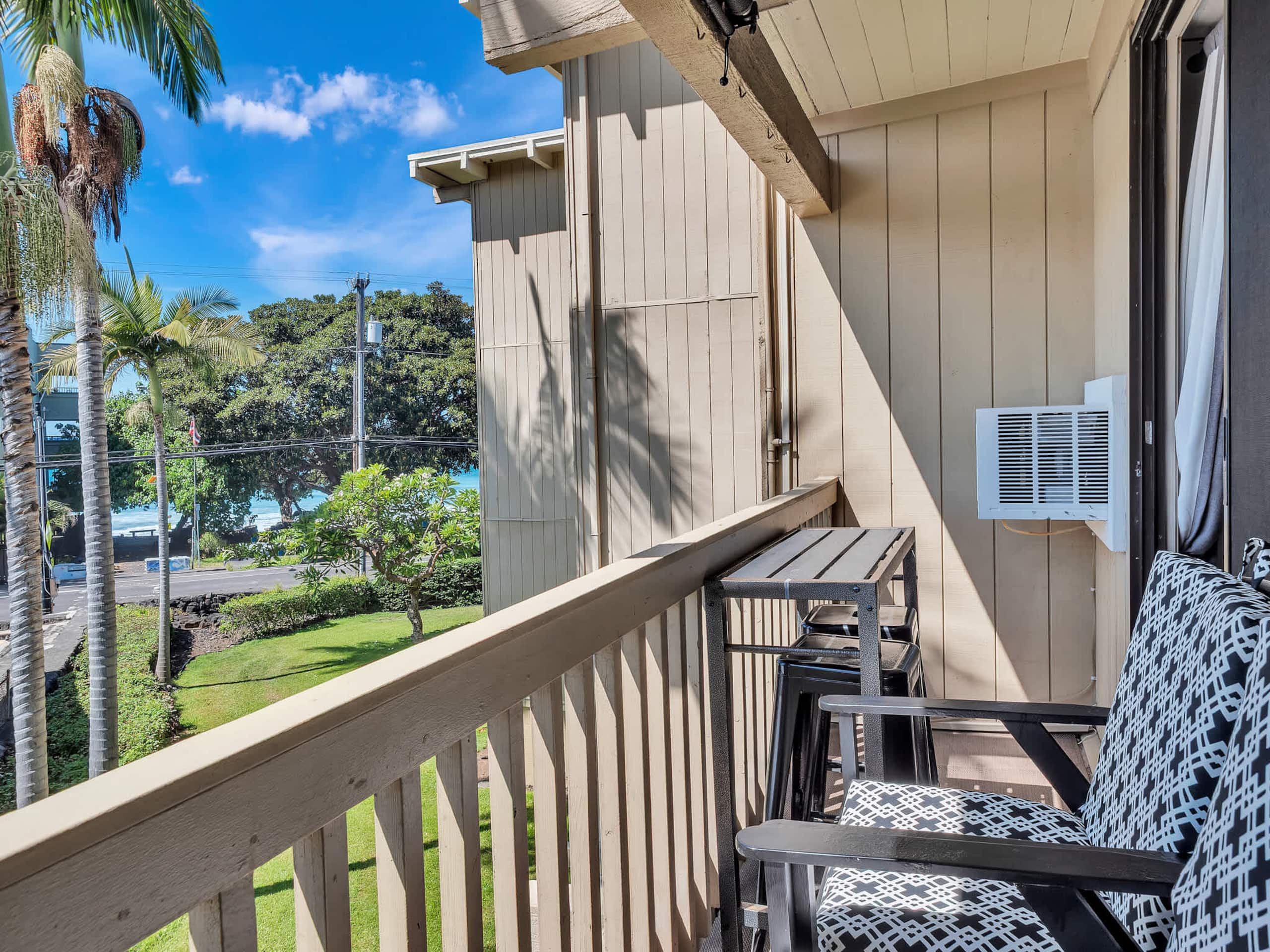 Condo in Kailua-Kona · ★4.9 · 1 bedroom · 1 bed · 1 private bath - Image 9