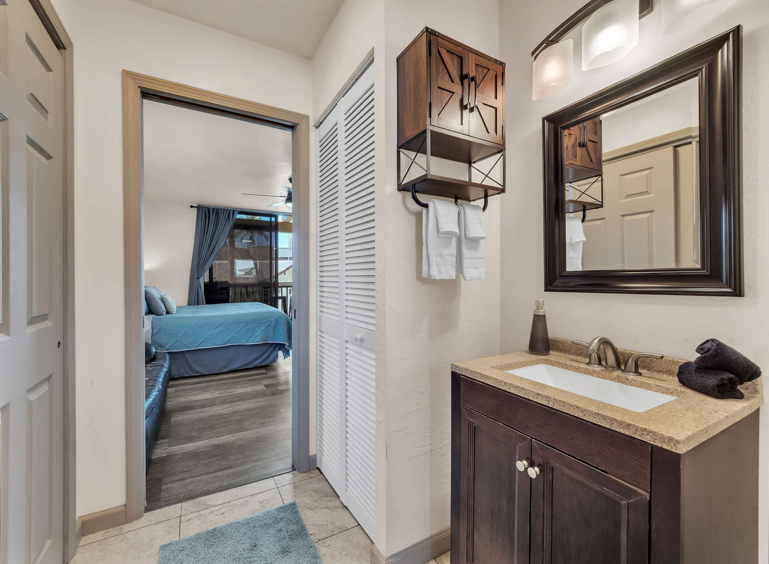 Condo in Kailua-Kona · ★4.9 · 1 bedroom · 1 bed · 1 private bath - Image 14