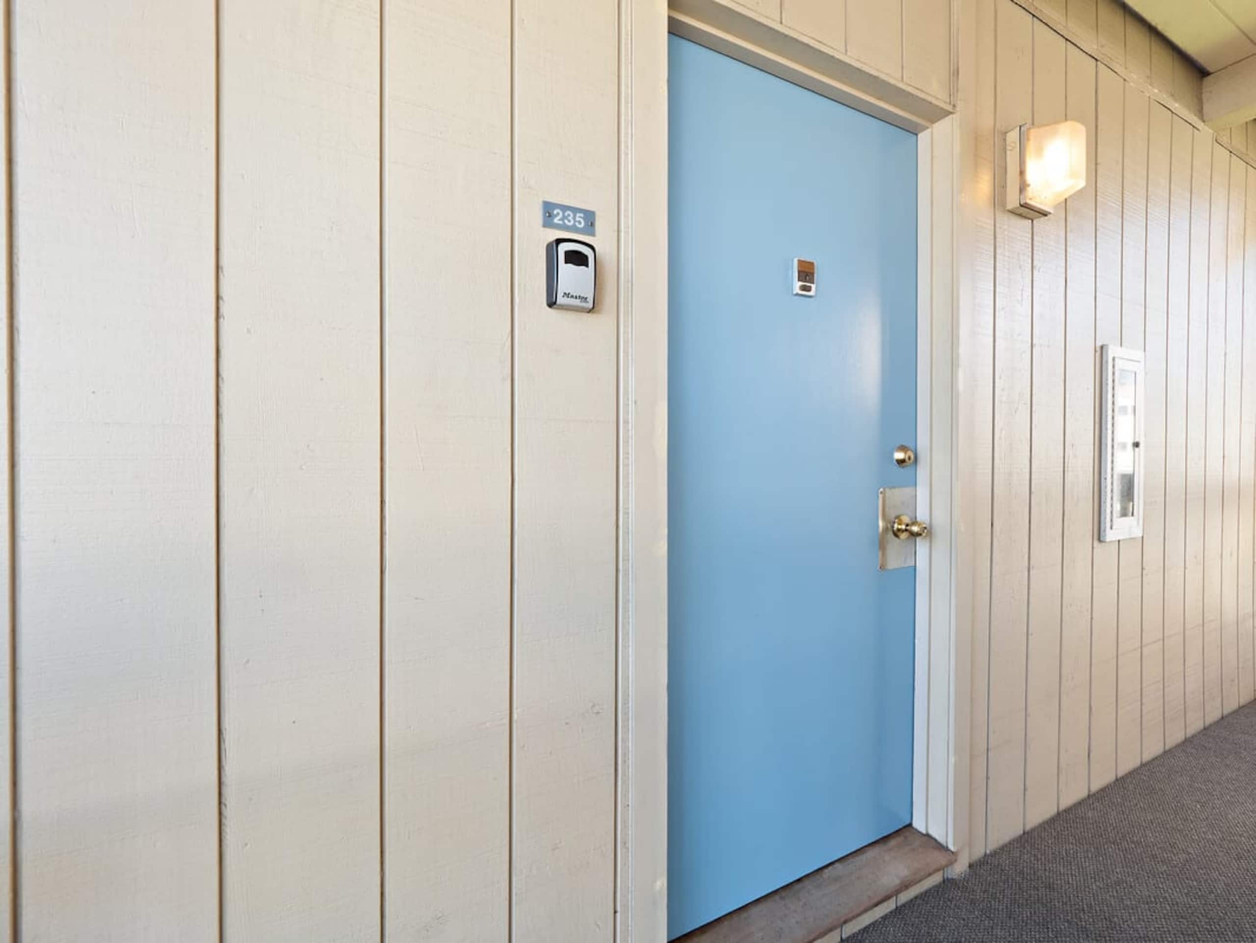 Condo in Kailua-Kona · ★4.9 · 1 bedroom · 1 bed · 1 private bath - Image 19