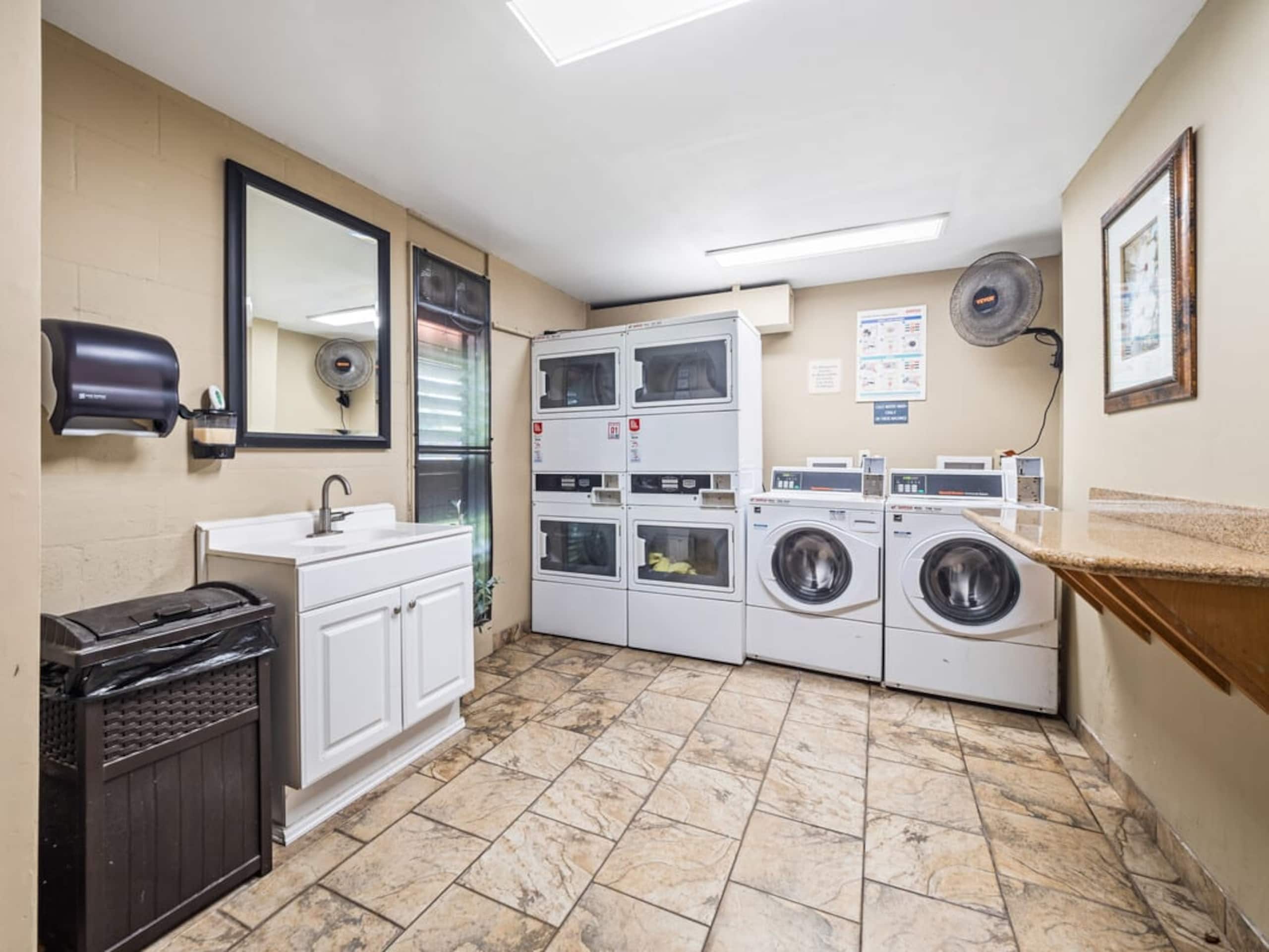 Condo in Kailua-Kona · ★4.9 · 1 bedroom · 1 bed · 1 private bath - Image 35