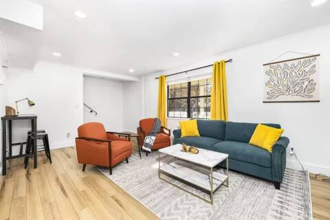 Duplex Delight: Perfect for Big Groups & Families!