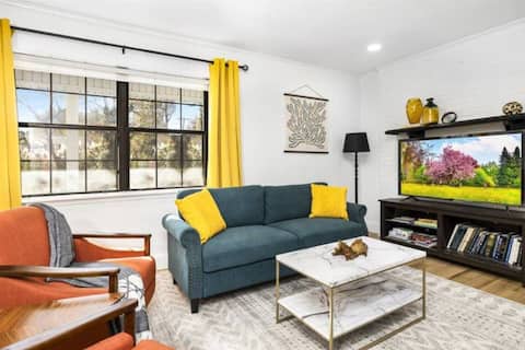 6 BD Roomy Duplex | Perfect for Families | Pets OK