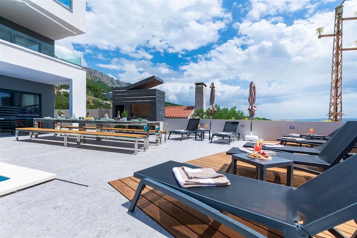 Kompas Villas managed Airbnb listing 1