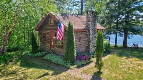Authentic Maine Log Cabin|Lakefront|Kayaks|Pets
