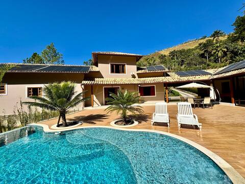 Refuge in Lumiar: Heated Pool, Gourmet Area