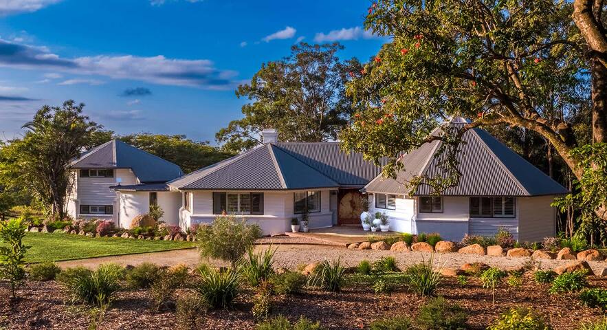 *NEW* Three Meadows Estate & Function Space gallery image 2