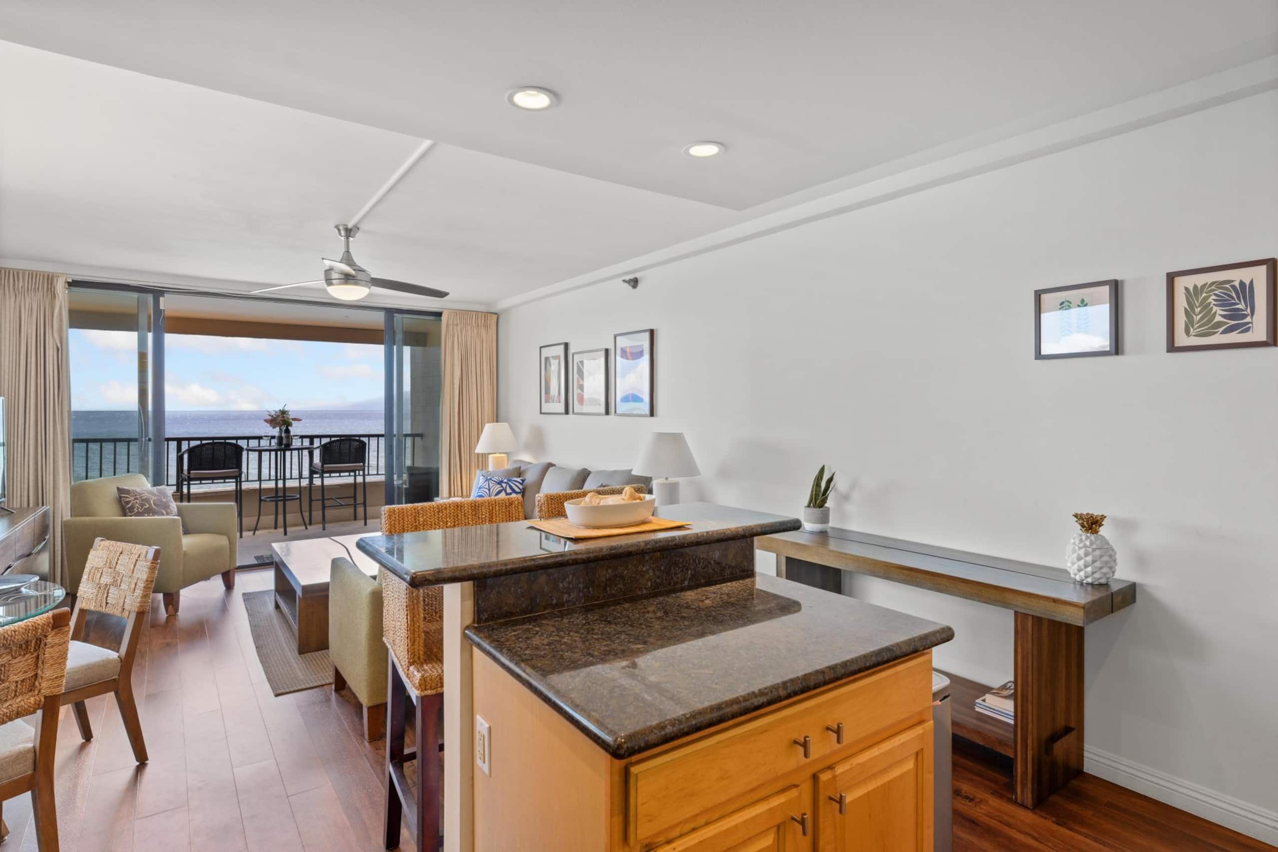 Home in Lahaina · ★4.88 · 1 bedroom · 2 beds · 1 bath - Image 11