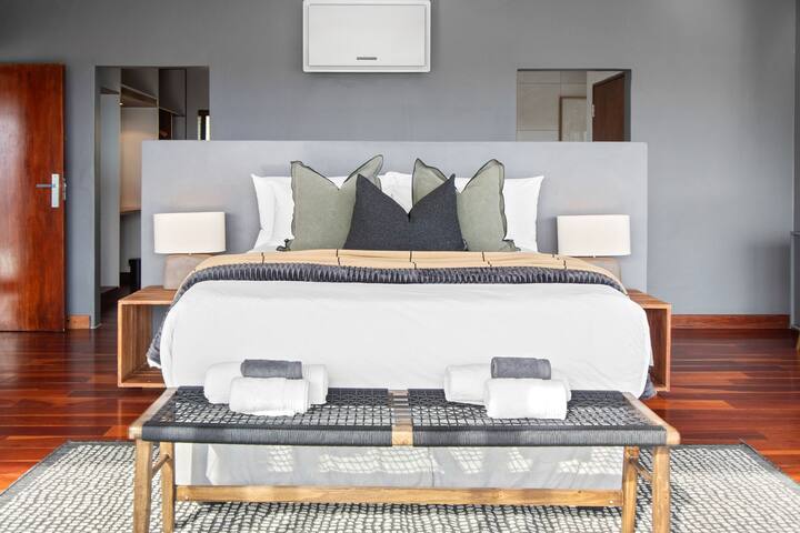 Restio View 11 gallery image 4