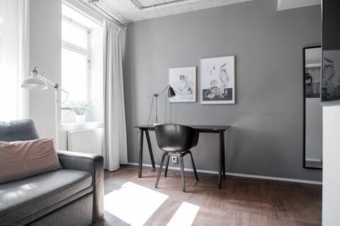 Warming One Bedroom Apartment