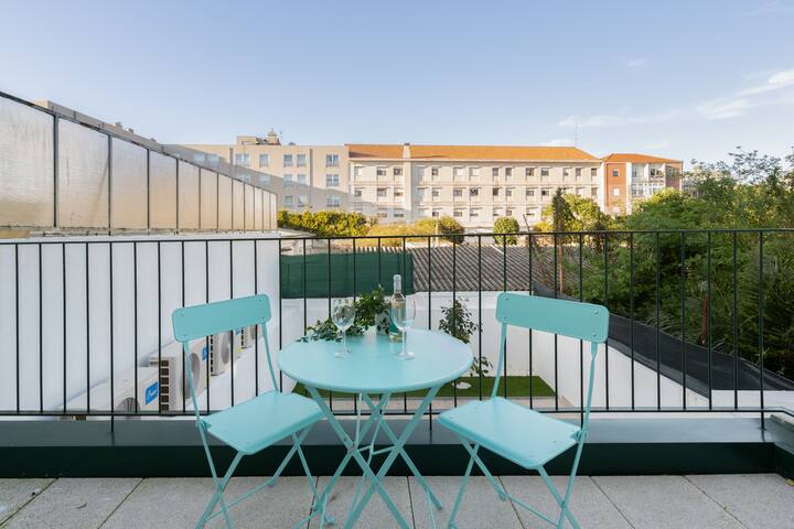 4 Studios w/ Terrace | Walk Everywhere by HostWise gallery image 3