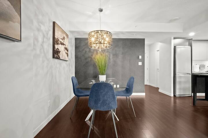 2-Bedroom Townhome by Downtown with Free Parking! gallery image 2