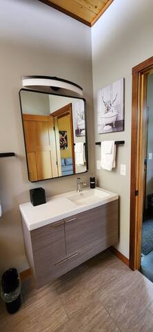 Piedmont Grove Lodging managed Airbnb listing 2