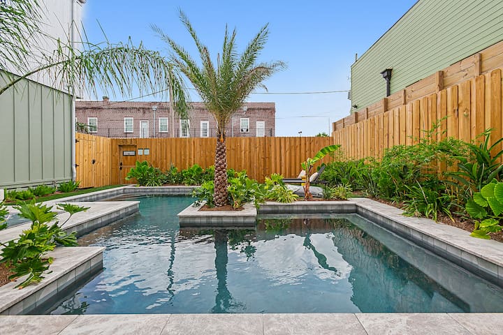 NOLA | Heated Pool | Private Hot Tub