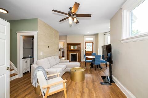 Ludlow Lodge w/ City Views