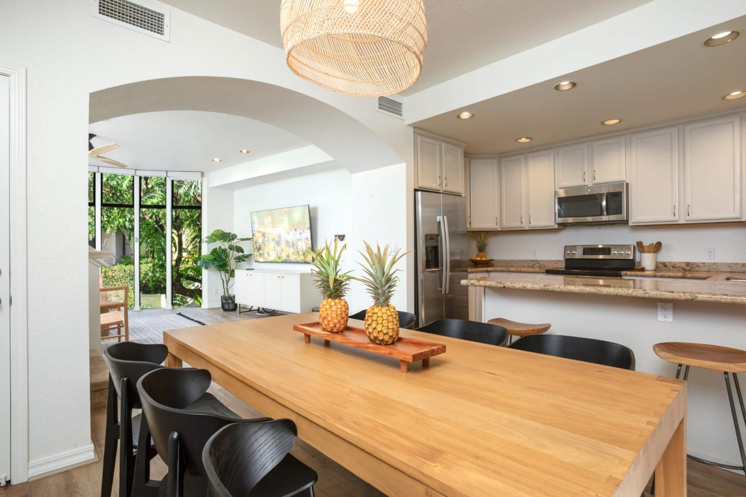 Condo in Lahaina · ★4.82 · 3 bedrooms · 4 beds · 3 baths - Image 16