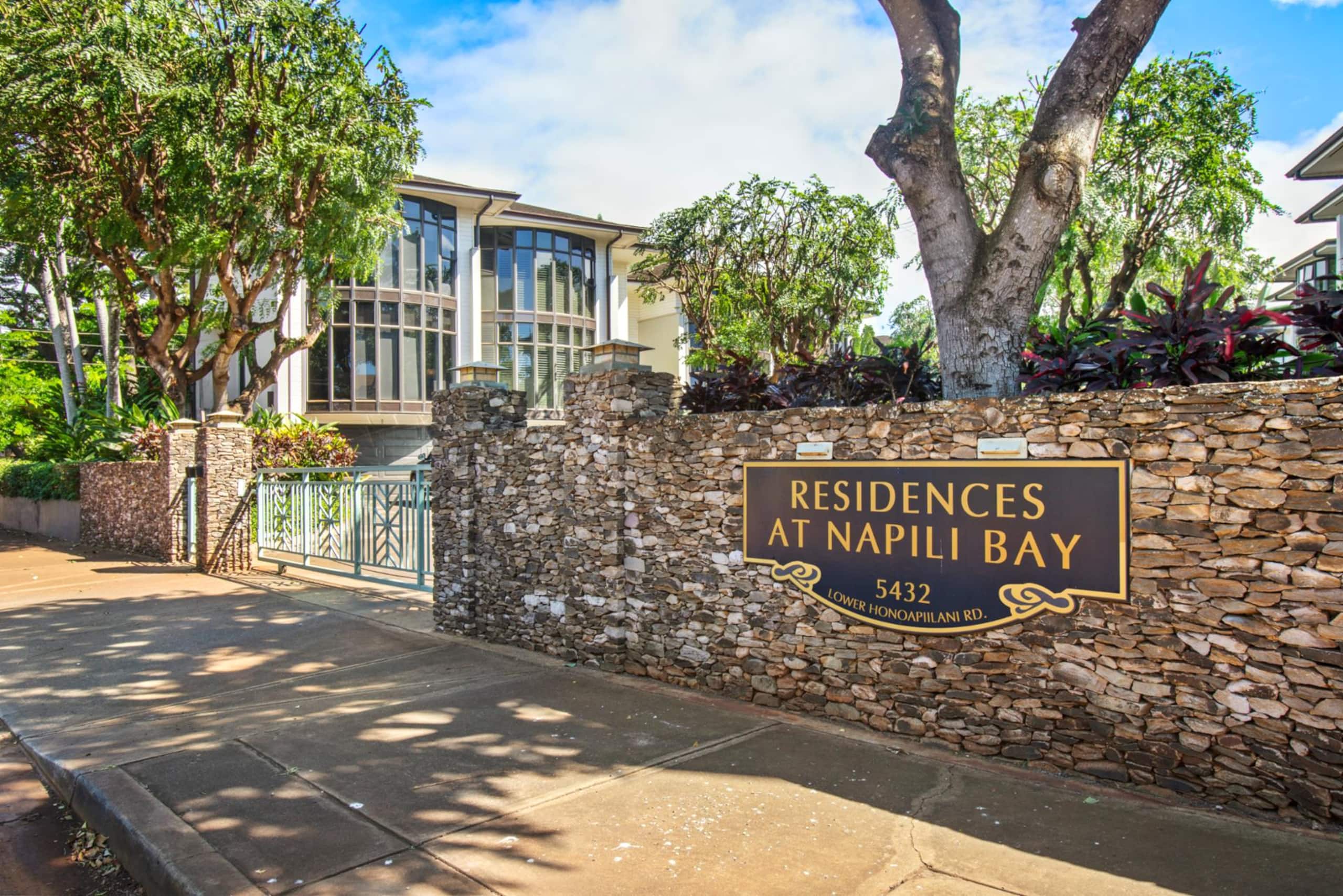 Condo in Lahaina · ★4.82 · 3 bedrooms · 4 beds · 3 baths - Image 33