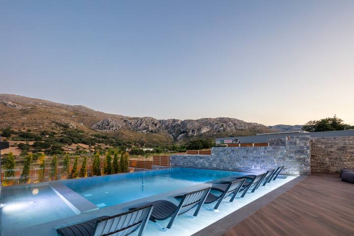 Bella Vista villa,Serene,Nature views,private pool gallery image 2