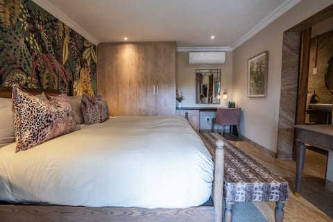 Lotsane Limpopo Luxury River Lodge Room 2