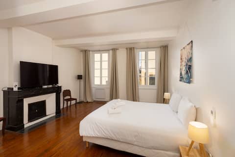 Airbnb performant: The Grand Authentic à Carcassonne